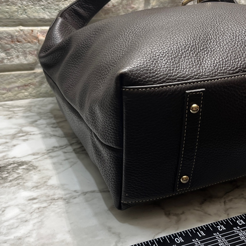 Dooney & Bourke Belvedere Logo Lock shoulder bag in black pebbled leather. W/COA - Picture 11 of 14